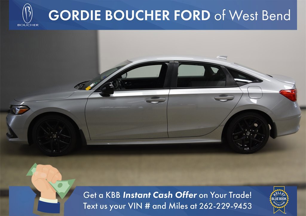 Used 2023 Honda Civic Sport image 2