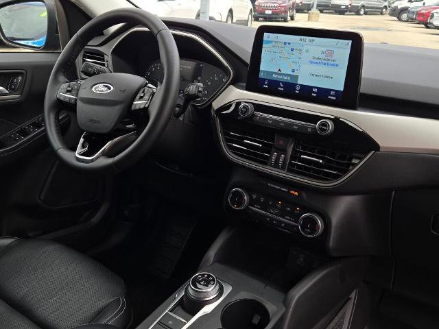Certified 2022 Ford Escape SEL w/ Equipment Group 302A image 6