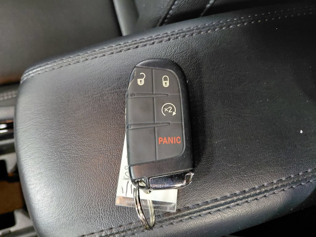 Used 2025 Jeep Compass Limited AWD/4WD image 7