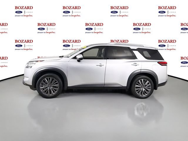 Used 2024 Nissan Pathfinder SL w/ SL Premium Package FWD image 5