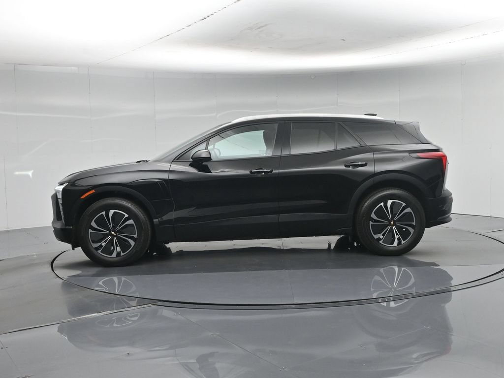 Used 2024 Chevrolet Blazer EV LT AWD/4WD image 28