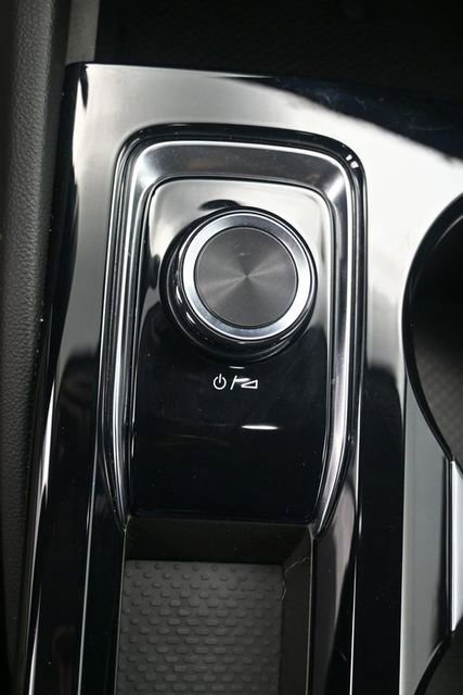Used 2024 Buick Envision Preferred AWD/4WD image 14