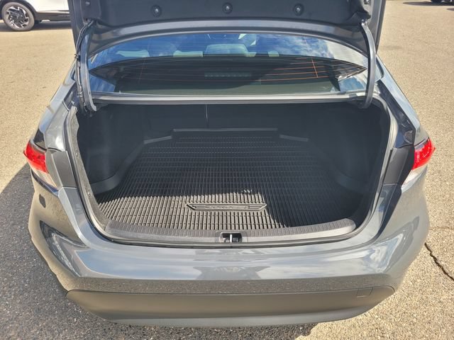 Used 2024 Toyota Corolla LE AWD/4WD image 8
