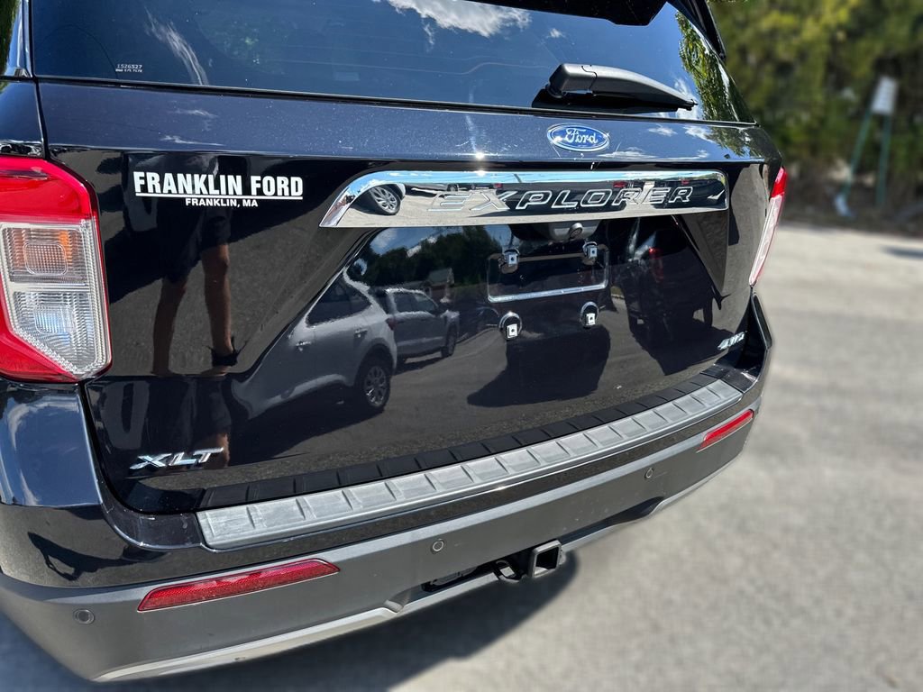Certified 2022 Ford Explorer XLT w/ Equipment Group 202A image 12
