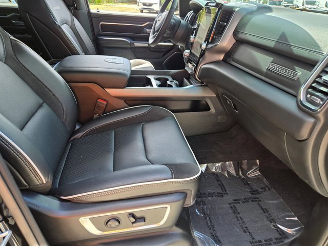 Used 2025 RAM 1500 Laramie image 19