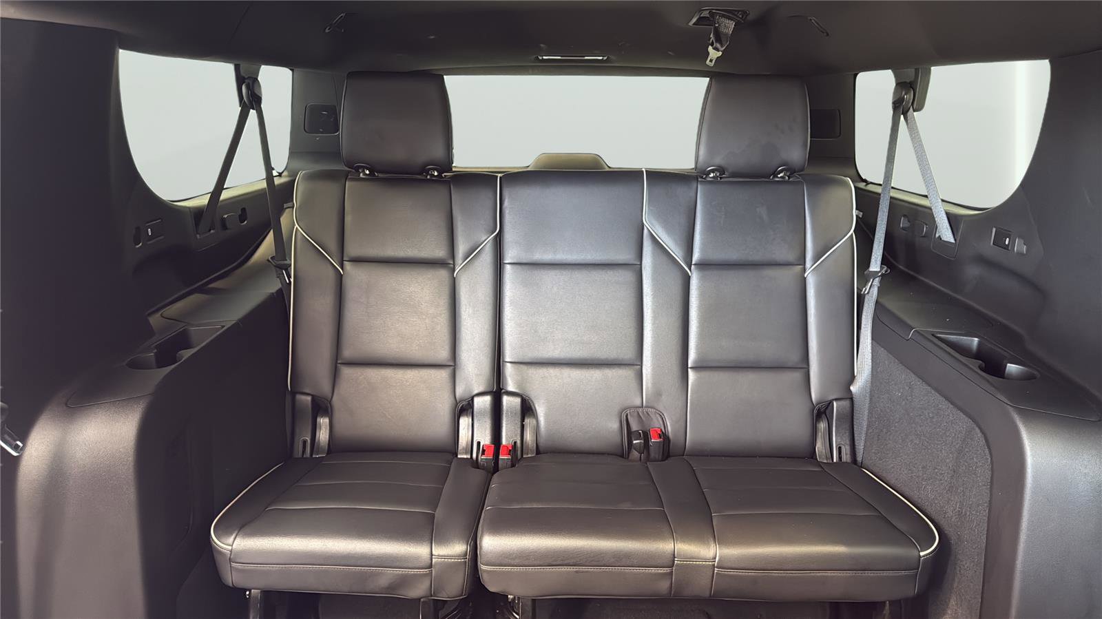 Used 2021 Cadillac Escalade ESV Sport w/ Driver Assist Tech Package AWD/4WD image 30