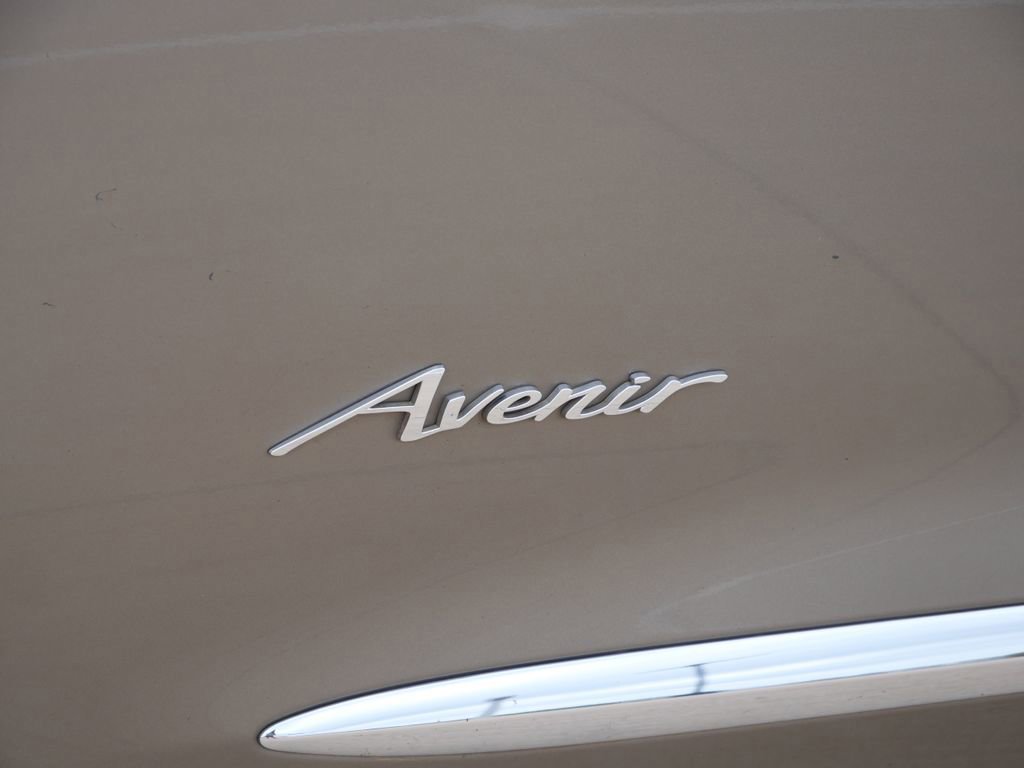 Used 2020 Buick Enclave Avenir w/ Avenir Technology Package FWD image 11