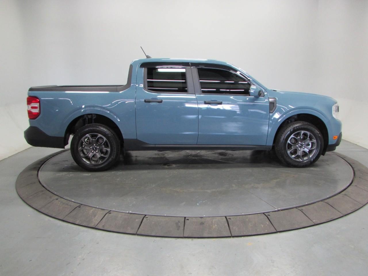 Certified 2022 Ford Maverick XLT w/ Equipment Group 300A Standard AWD/4WD image 8