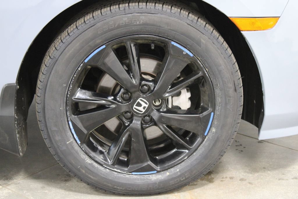 Used 2023 Honda Odyssey Sport image 13