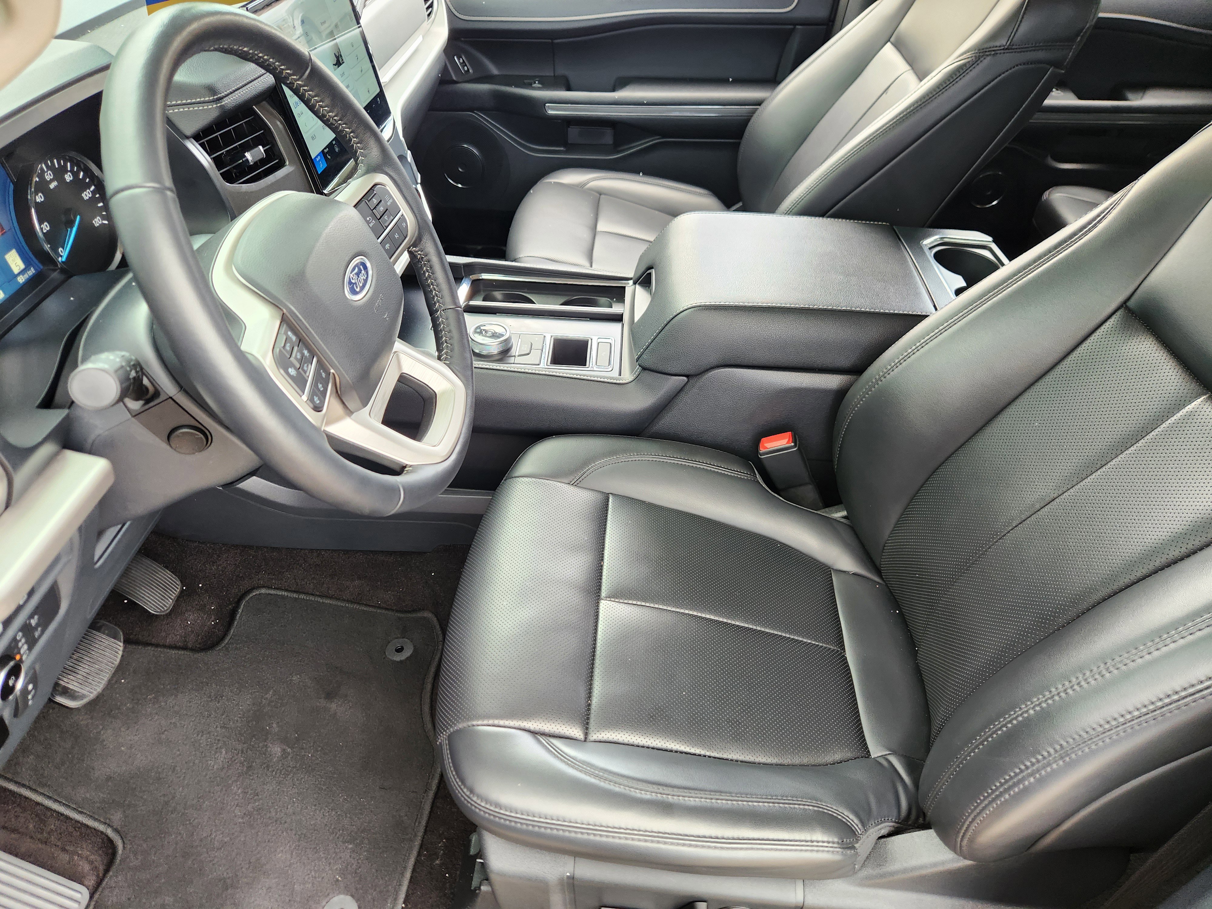 Certified 2022 Ford Expedition XLT image 8