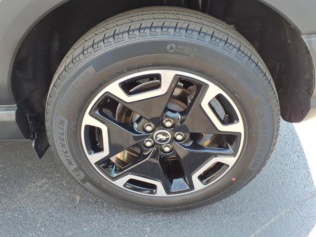 Certified 2023 Ford Bronco Sport Outer Banks w/ Tech Package AWD/4WD image 7