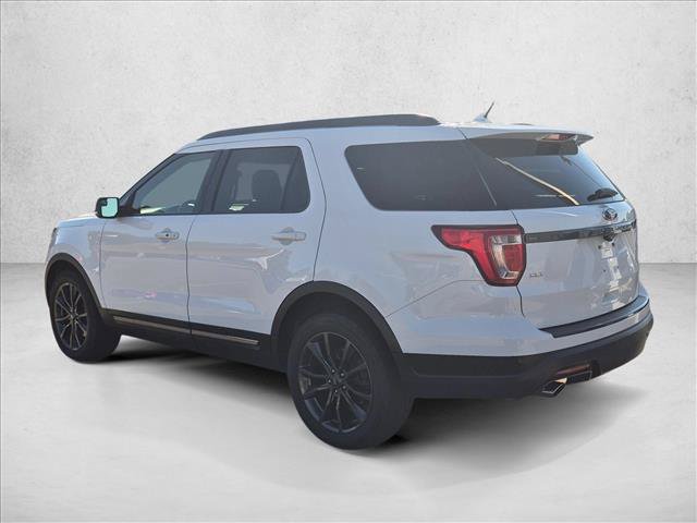 Certified 2018 Ford Explorer XLT w/ Equipment Group 202A AWD/4WD image 7