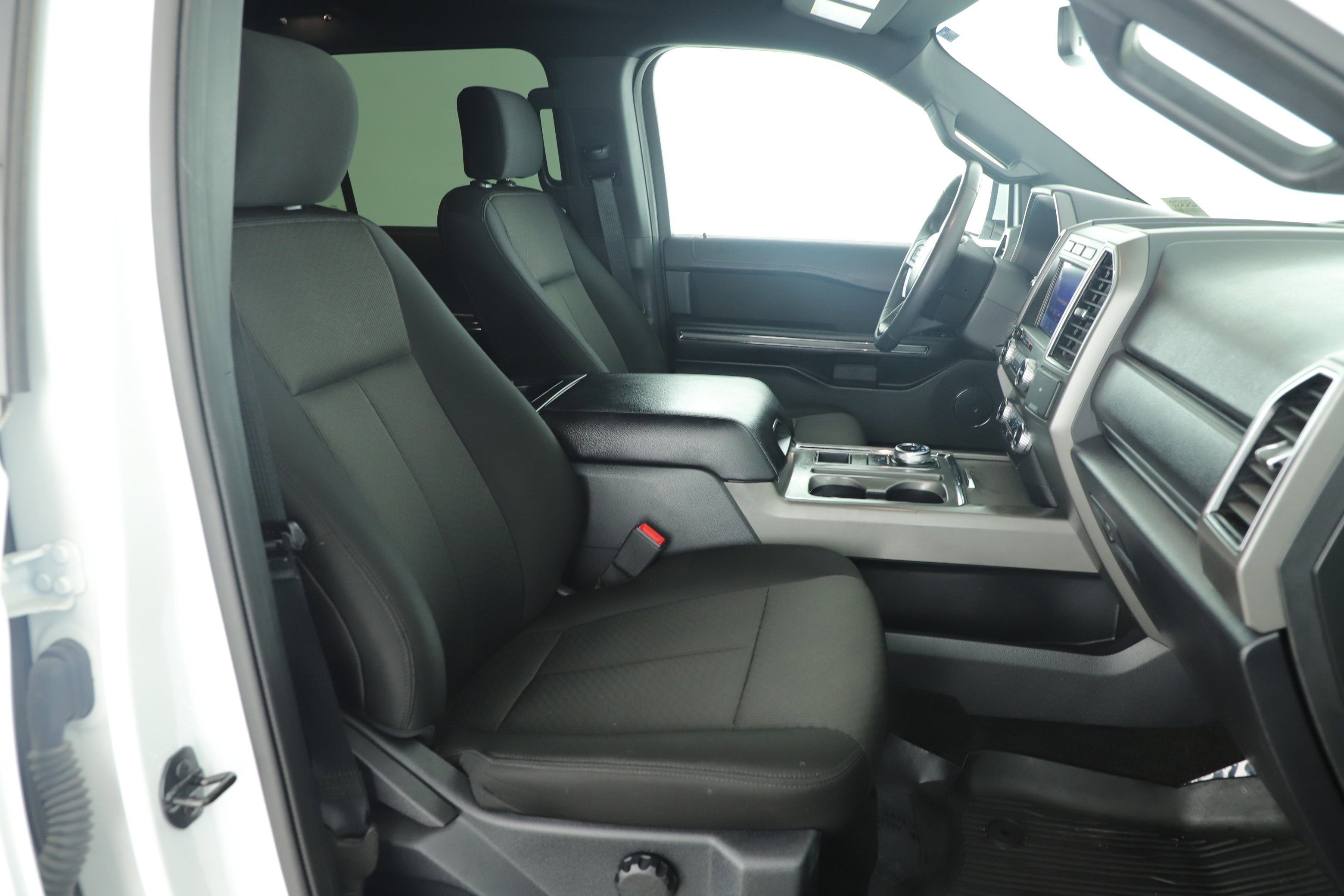 Certified 2020 Ford Expedition XLT image 8