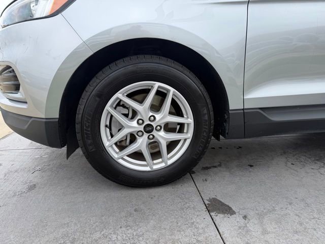 Certified 2024 Ford Edge SEL AWD/4WD image 4