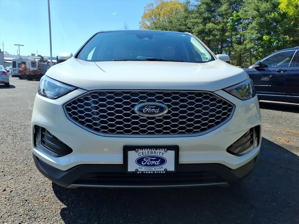 Certified 2023 Ford Edge SEL w/ Convenience Package AWD/4WD image 5