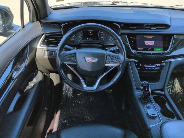Used 2021 Cadillac XT6 Premium Luxury image 16