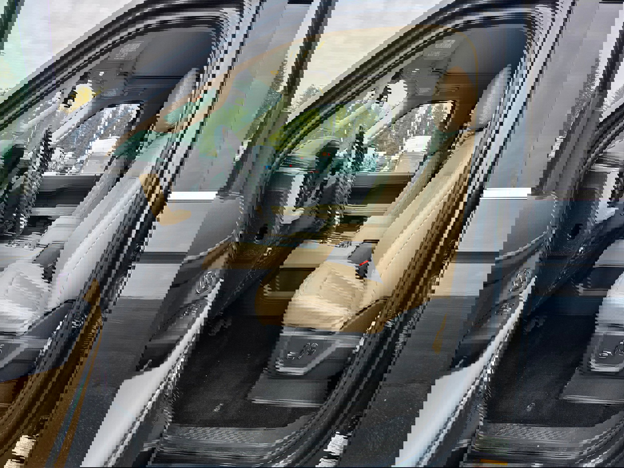 Certified 2022 Ford Expedition Limited image 20