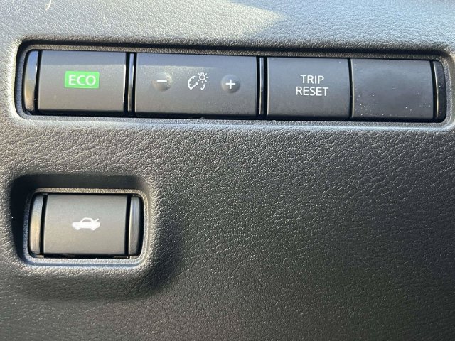 Used 2025 Nissan Sentra S FWD image 33