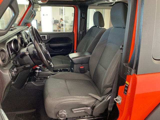Used 2020 Jeep Wrangler Sport AWD/4WD image 9
