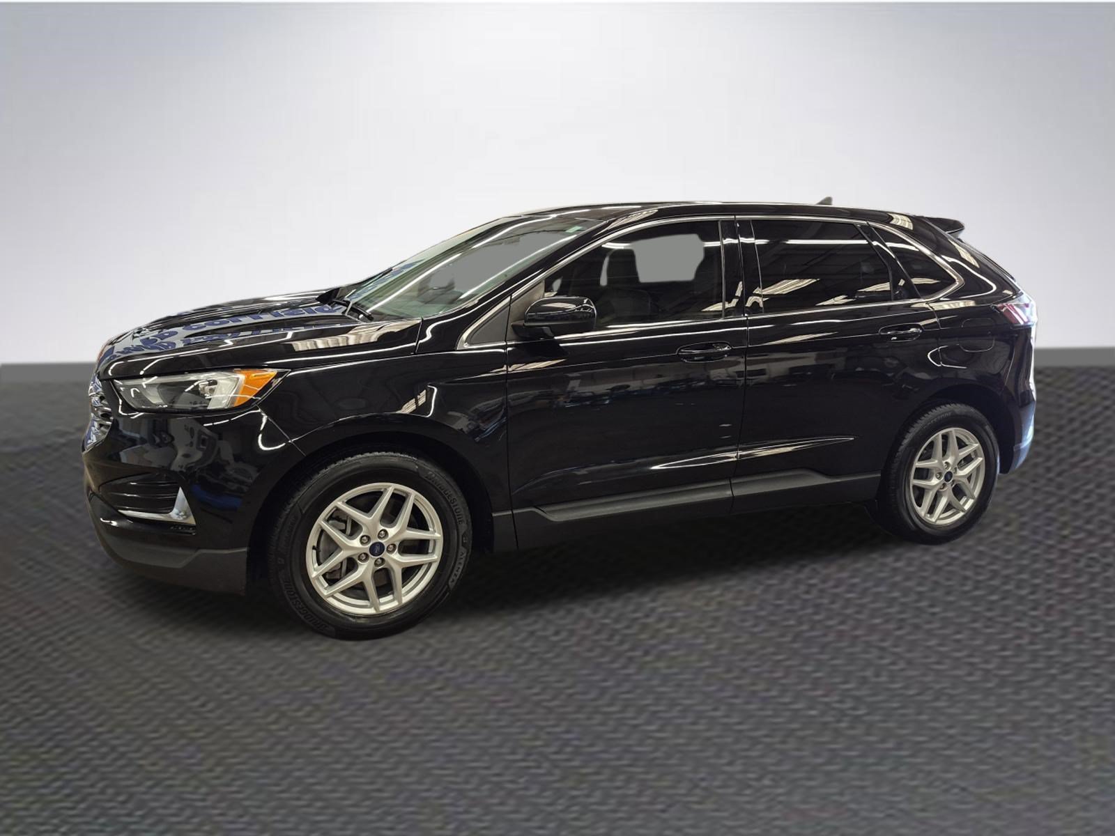 Certified 2022 Ford Edge SEL AWD/4WD image 2