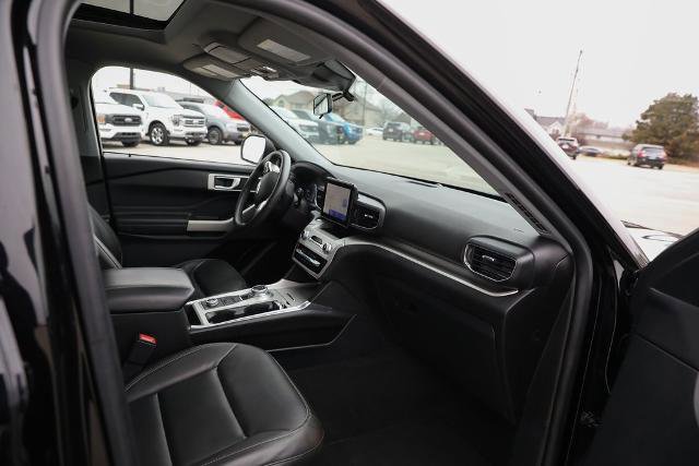 Certified 2022 Ford Explorer XLT w/ Equipment Group 202A image 35