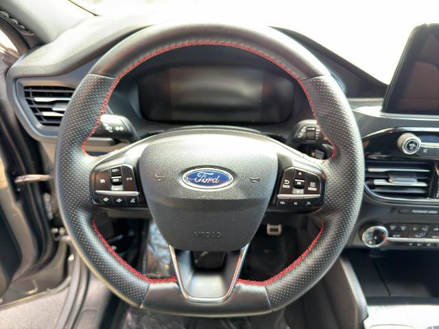 Certified 2023 Ford Escape ST-Line AWD/4WD image 19