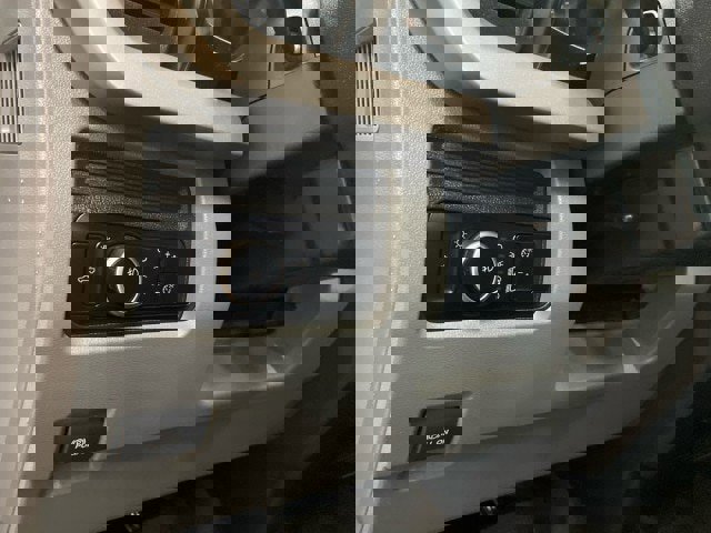 Certified 2023 Ford F350 XL w/ Snow Plow/Camper Package image 19