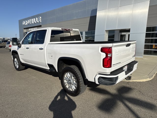 Used 2020 Chevrolet Silverado 2500 High Country w/ Technology Package AWD/4WD image 3