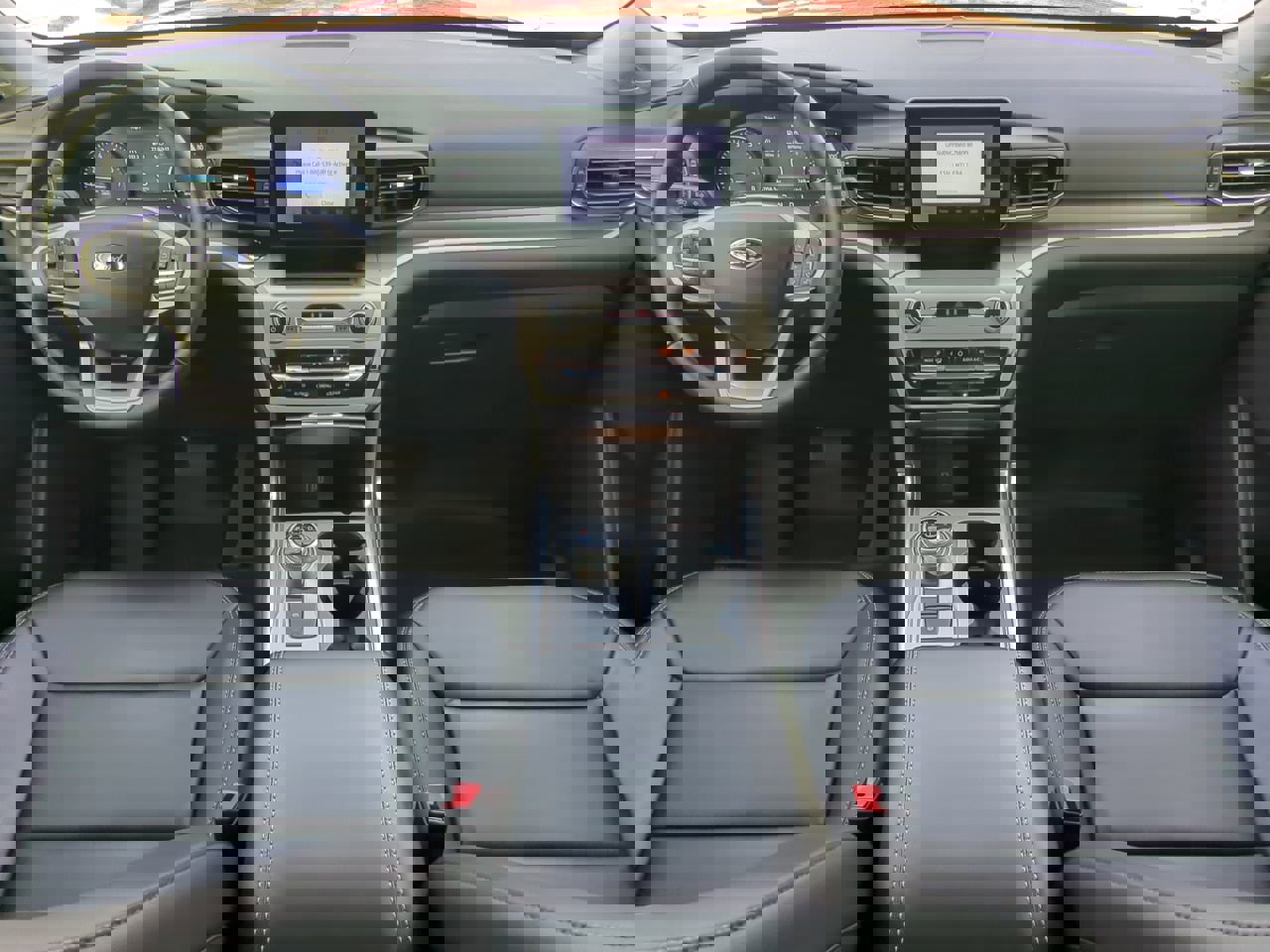 Certified 2022 Ford Explorer XLT w/ Equipment Group 202A image 13