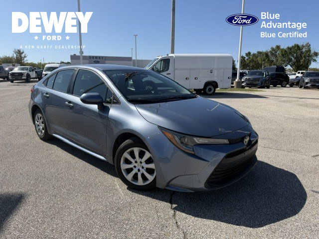 Used 2025 Toyota Corolla LE FWD image 1