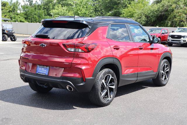 Used 2021 Chevrolet TrailBlazer RS w/ Convenience Package FWD image 3