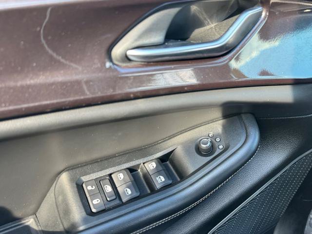 Used 2022 Jeep Grand Cherokee L Laredo AWD/4WD image 13