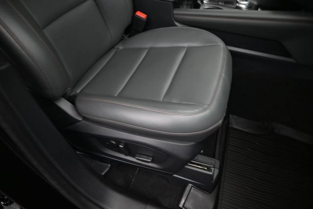 Certified 2025 Ford Explorer Active w/ Active Comfort Package AWD/4WD image 33