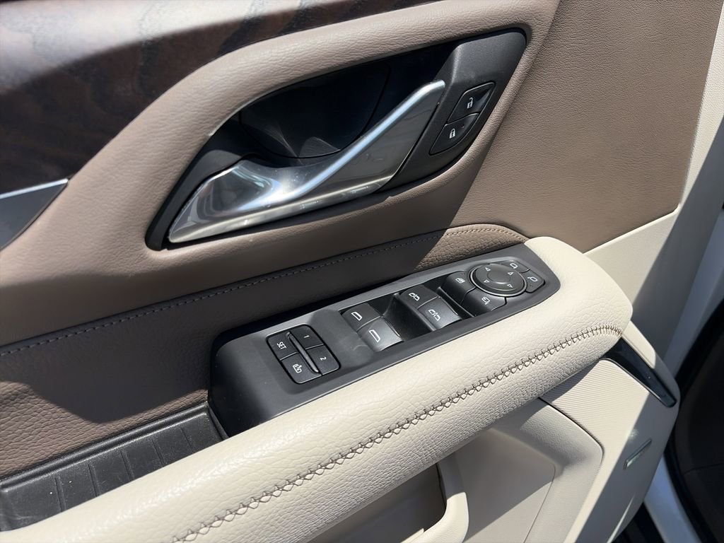 Used 2023 GMC Yukon Denali AWD/4WD image 19