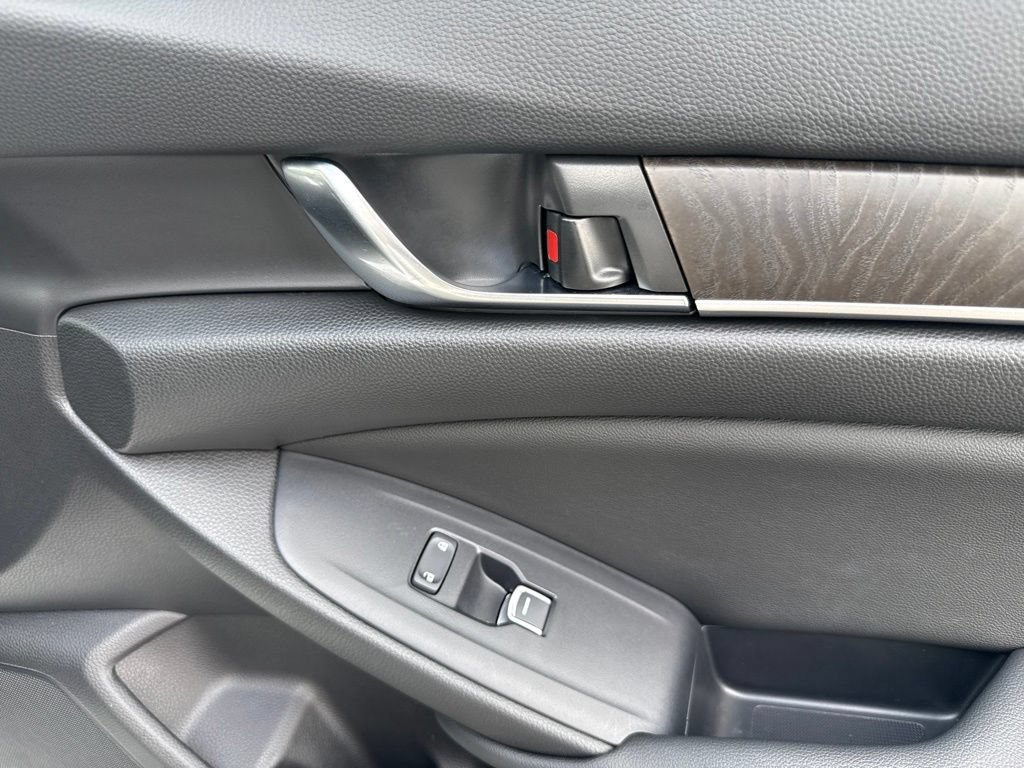 Used 2020 Honda Accord EX-L image 33