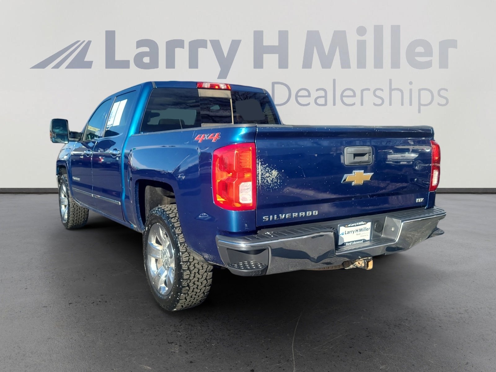 Used 2018 Chevrolet Silverado 1500 LTZ w/ Max Trailering Package image 3