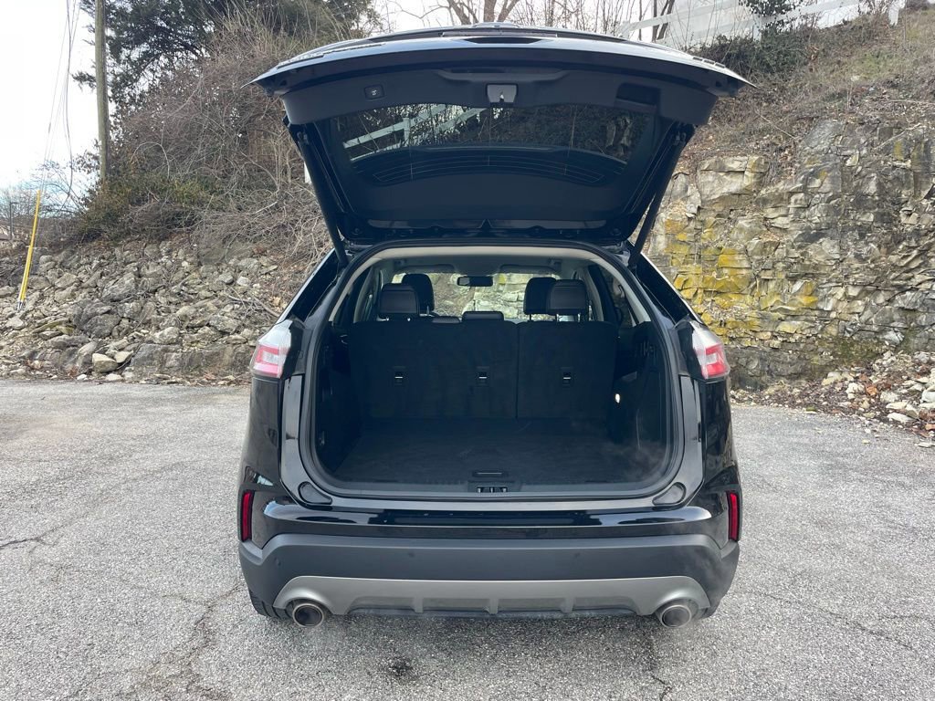 Certified 2024 Ford Edge Titanium w/ Equipment Group 301A image 9