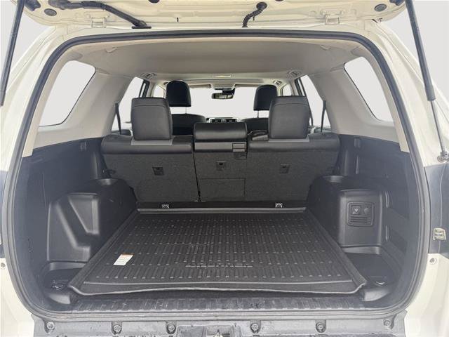 Used 2021 Toyota 4Runner SR5 Premium w/ Moonroof Package AWD/4WD image 24