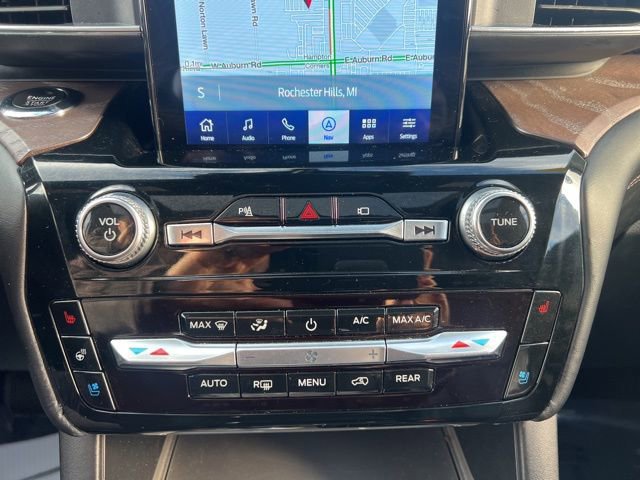 Certified 2022 Ford Explorer Platinum w/ Equipment Group 601A image 29