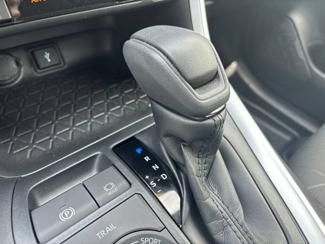 Used 2022 Toyota RAV4 XLE w/ Convenience Package AWD/4WD image 30