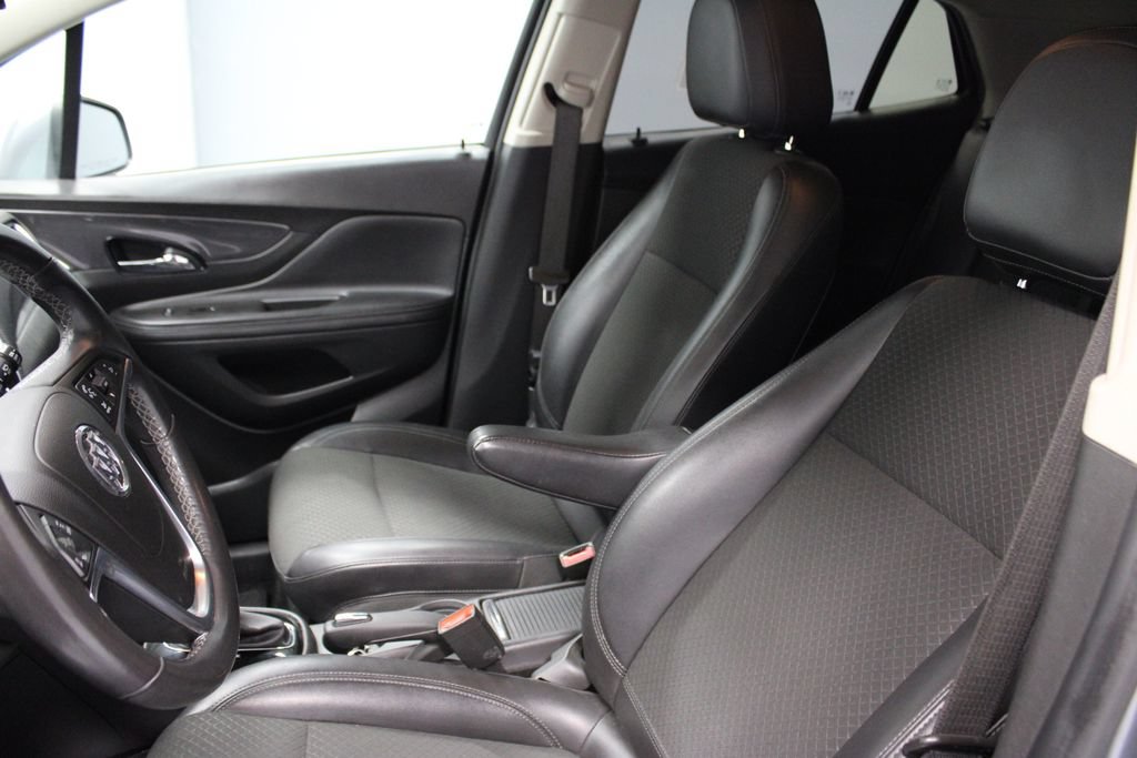 Used 2020 Buick Encore Preferred FWD image 24