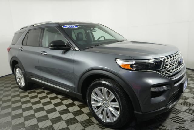 Certified 2021 Ford Explorer Limited w/ Equipment Group 301A image 2