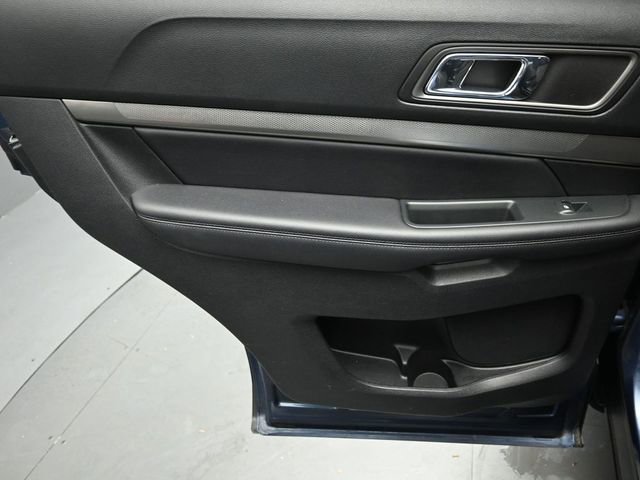 Certified 2018 Ford Explorer XLT FWD image 23