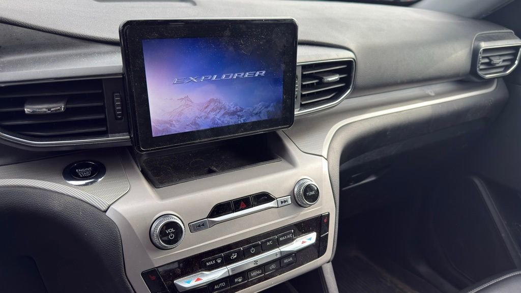 Certified 2023 Ford Explorer XLT w/ Equipment Group 202A image 13