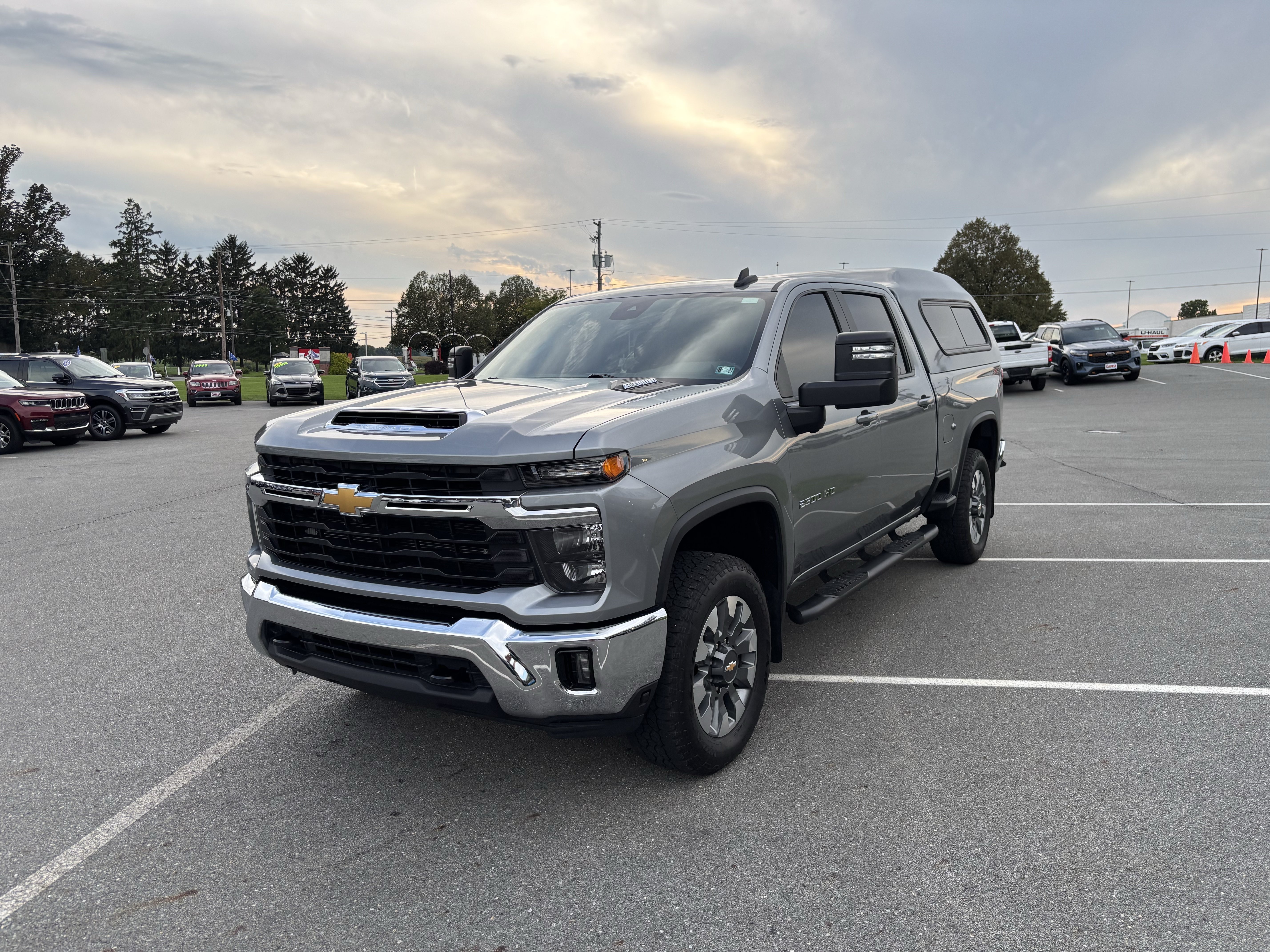 Used 2024 Chevrolet Silverado 2500 LT w/ All Star Edition AWD/4WD image 3