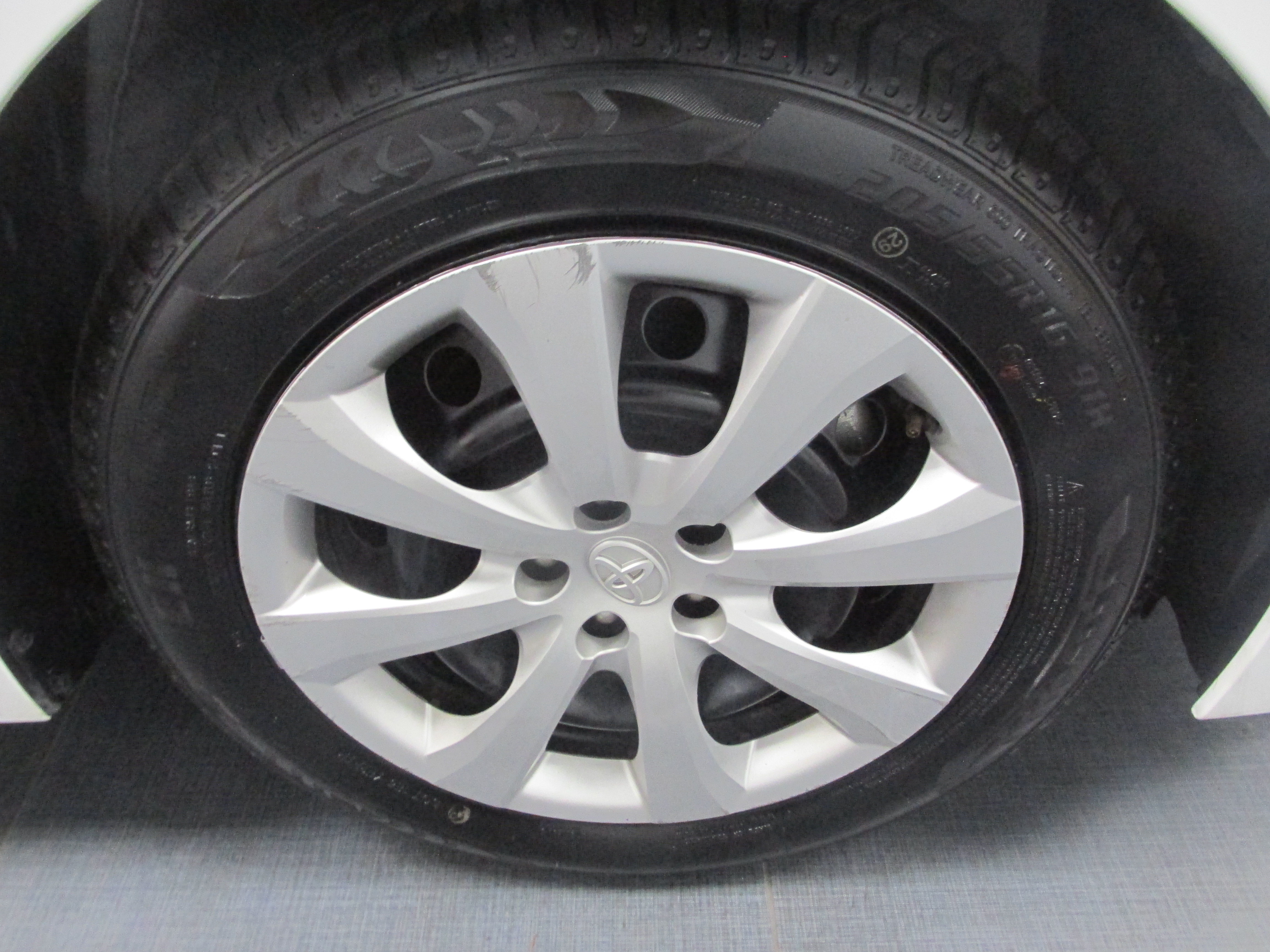 Used 2024 Toyota Corolla LE FWD image 14