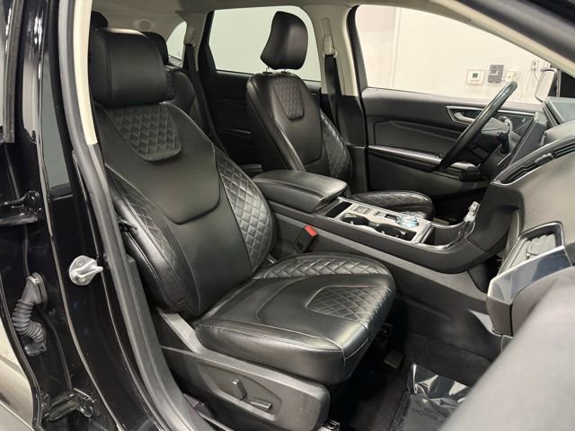 Certified 2023 Ford Edge Titanium image 36