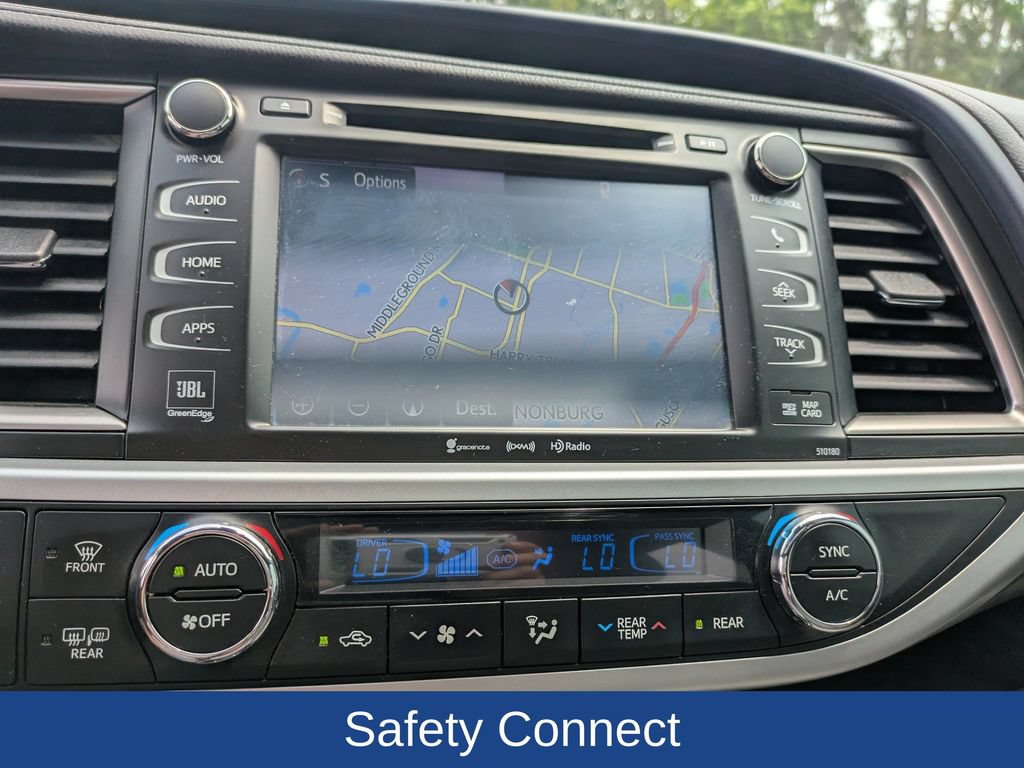 Used 2018 Toyota Highlander Limited Platinum FWD image 25