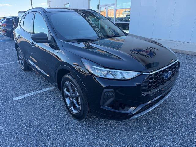 Certified 2024 Ford Escape ST-Line w/ Tech Pack #1 AWD/4WD image 2