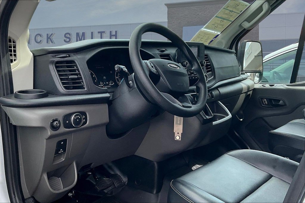 Certified 2025 Ford Transit 350 XL RWD image 17